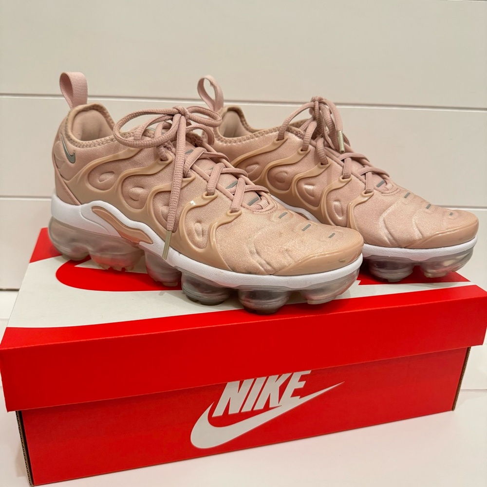 Women's Nike air max  Vapormax shoes